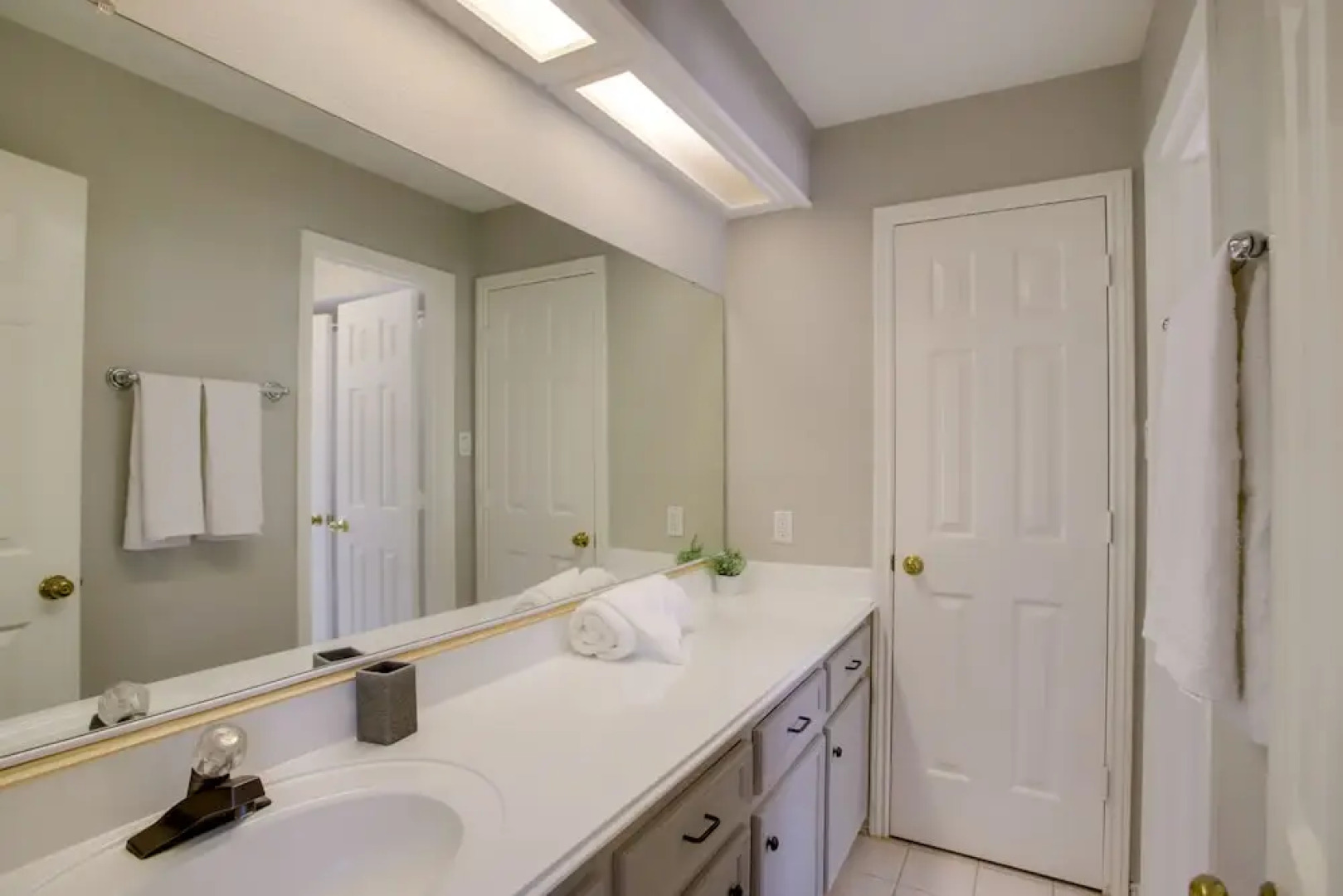 Retreat in Spring ~ 29 Mi to Houston!