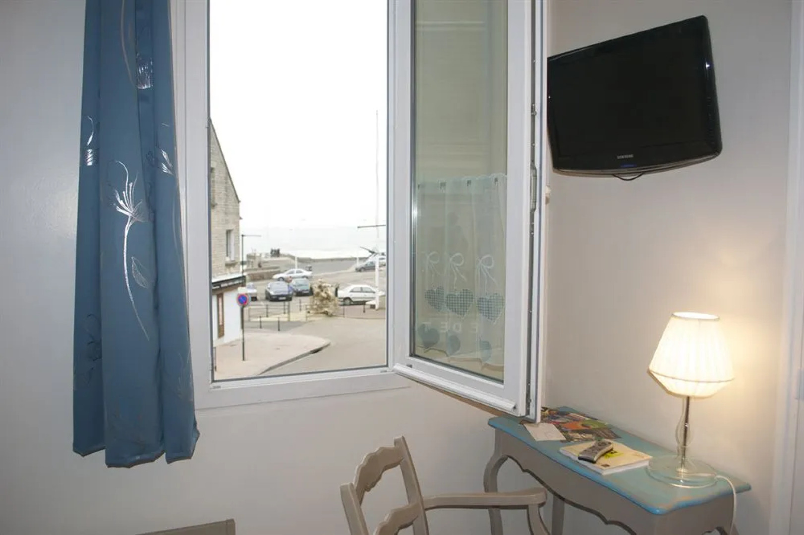 Hôtel dArromanches Pappagall