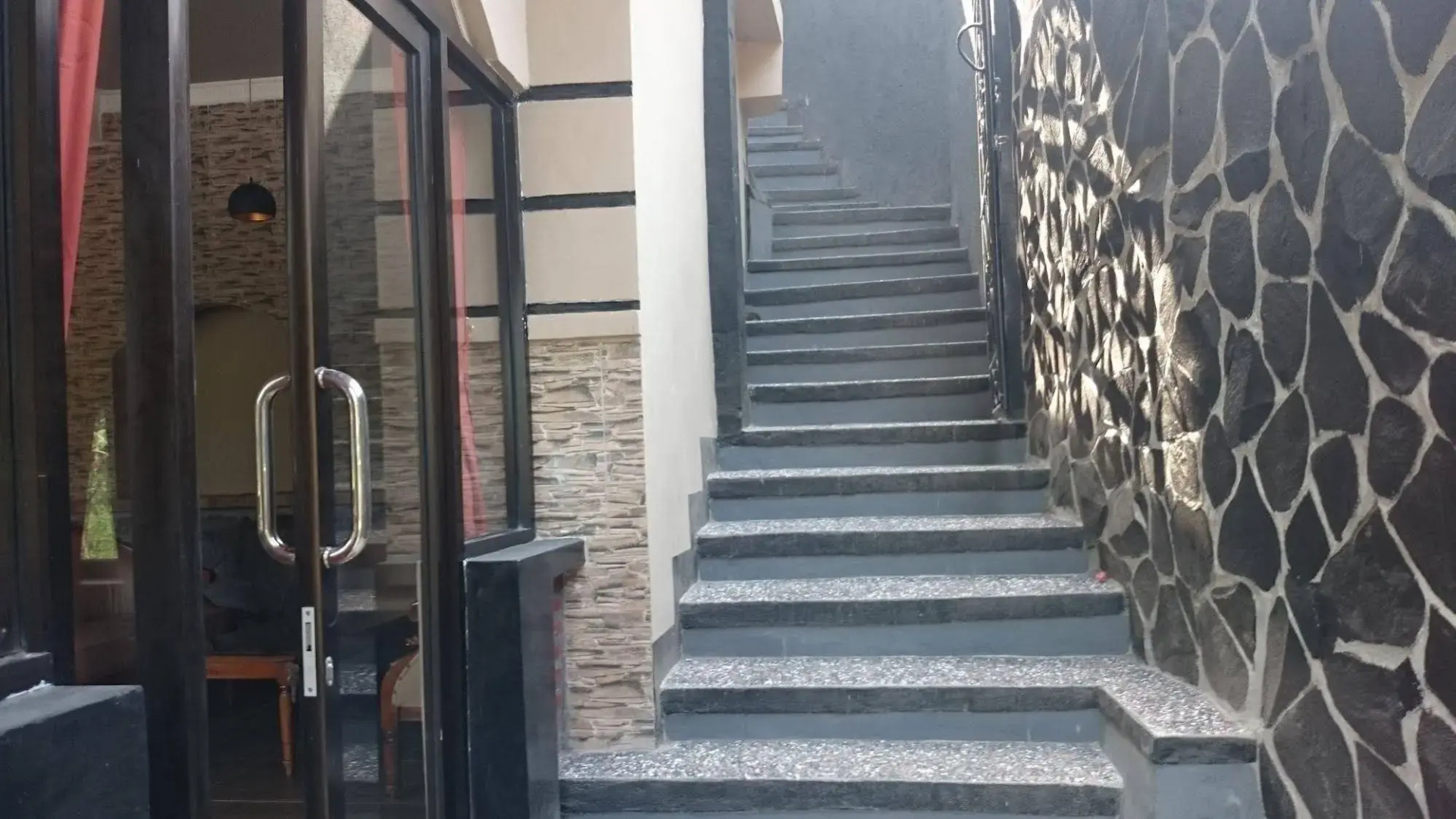 Café Johan Home Stay Senggigi