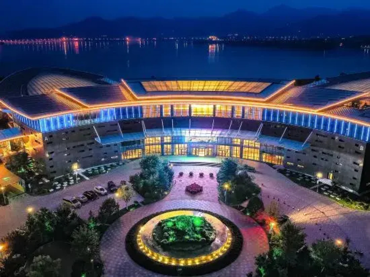 Wei Select Xueye Hotel