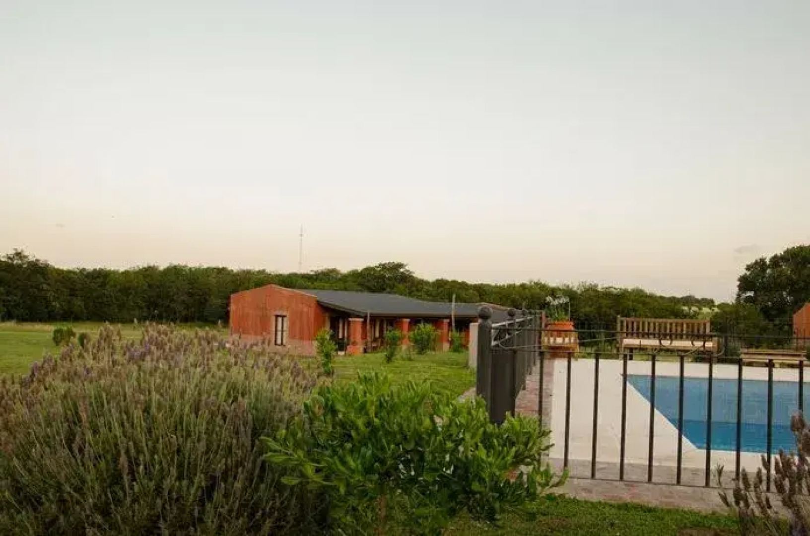 Tierra Chana Estancia de Campo