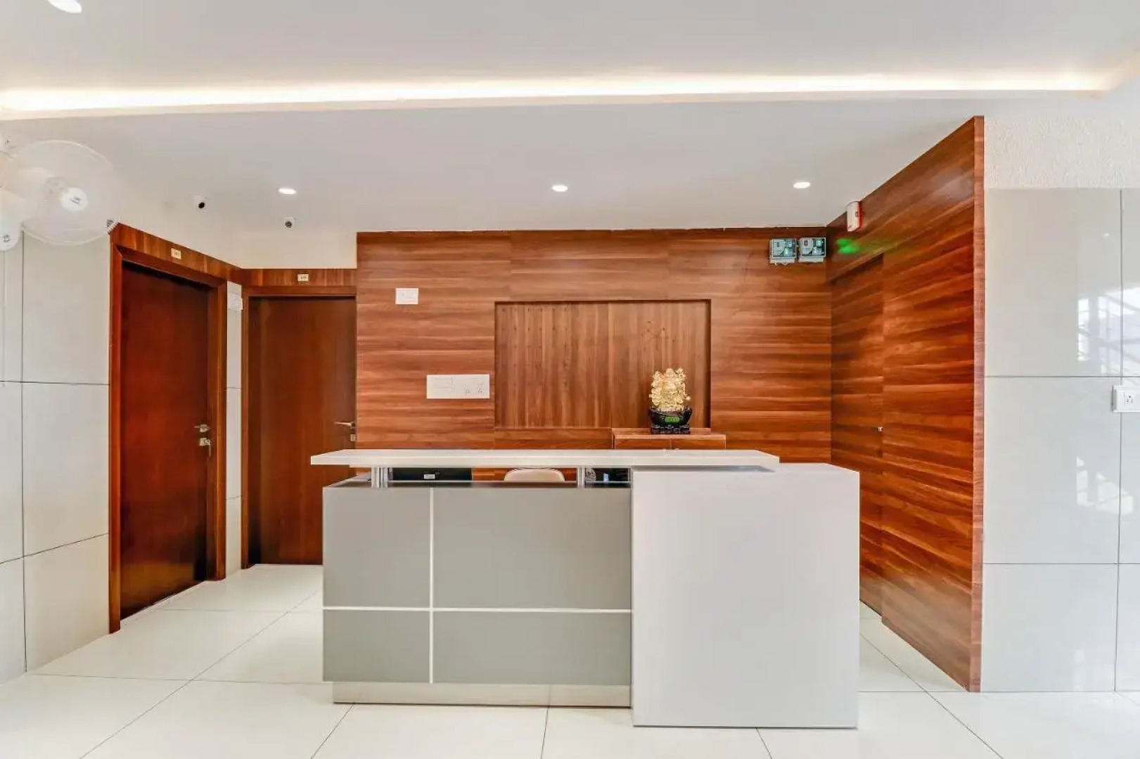 Sri Vinayaka Lodge by OYO Rooms