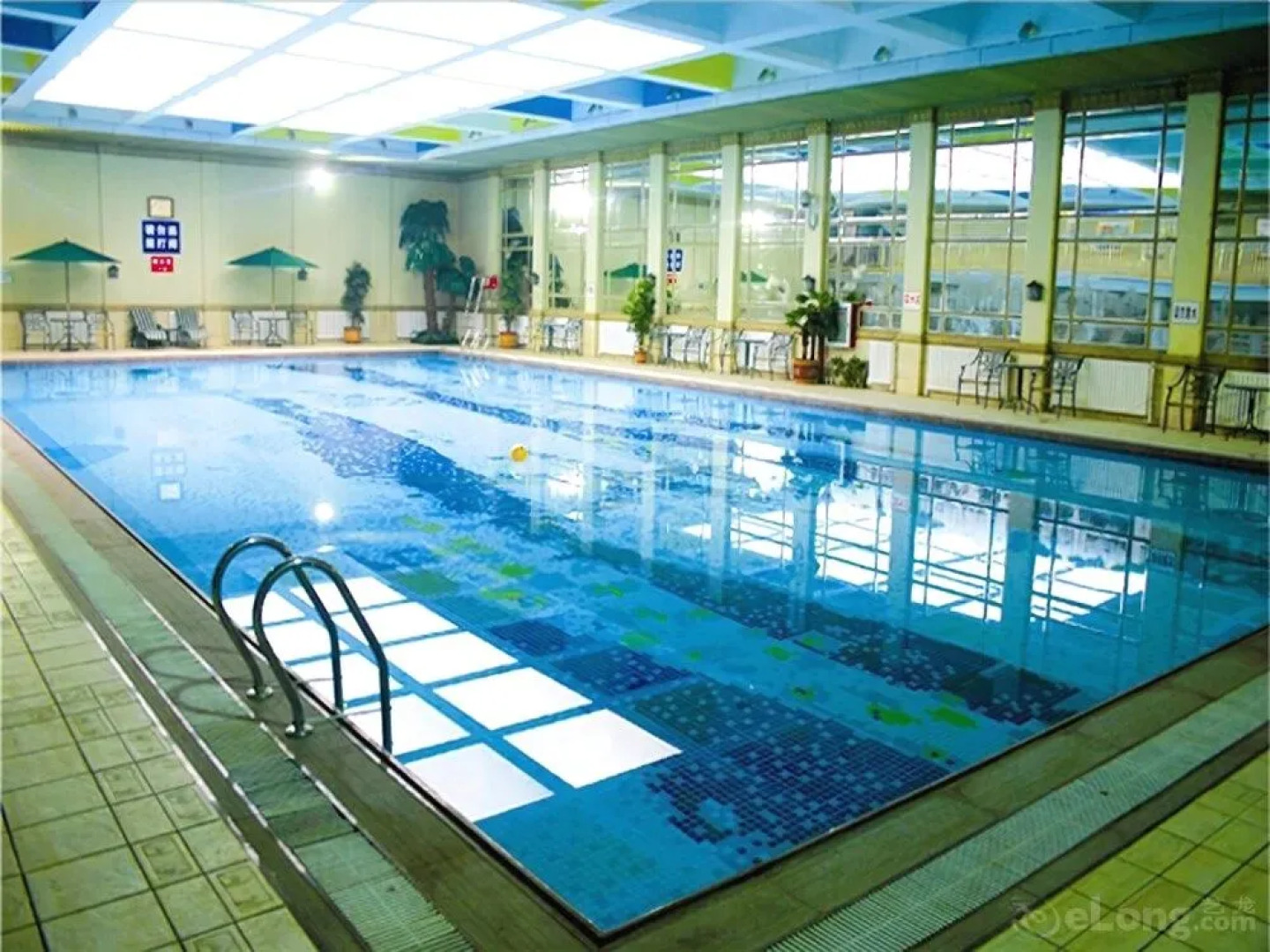 Chengde Jing Cheng Hotel