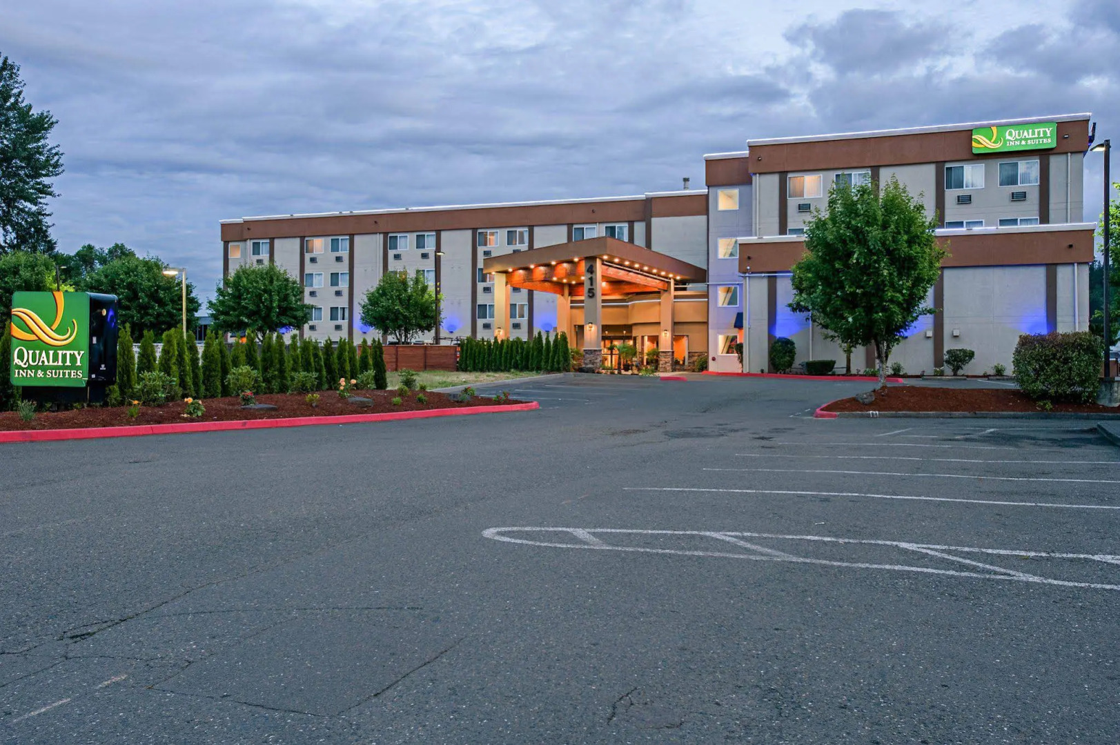 Quality Inn & Suites Kenedy - Karnes City