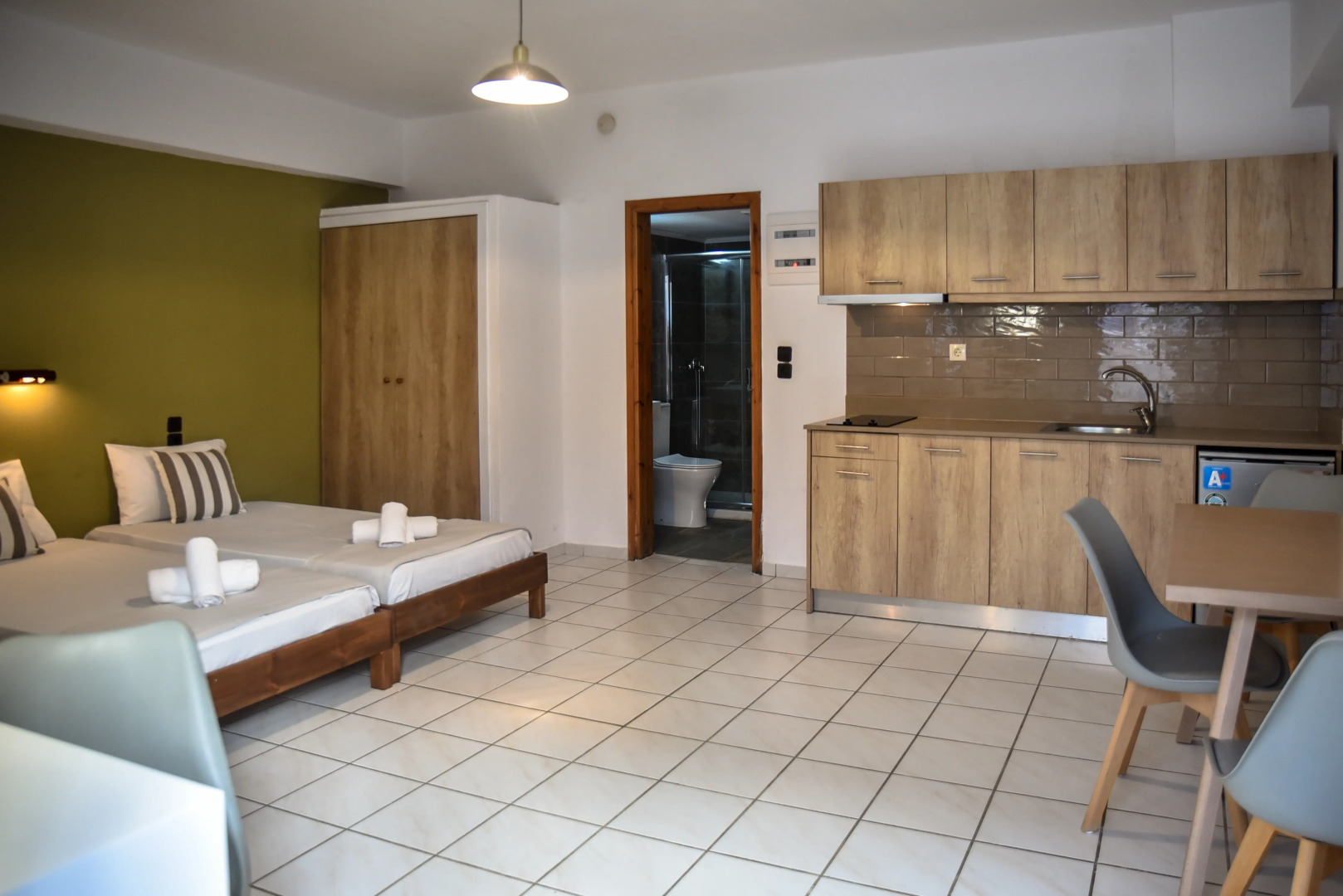 Iraklis Studios & Apartments