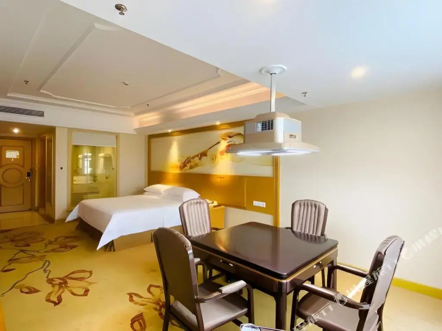 Vienna International Hotel Zhongshan Torch Center