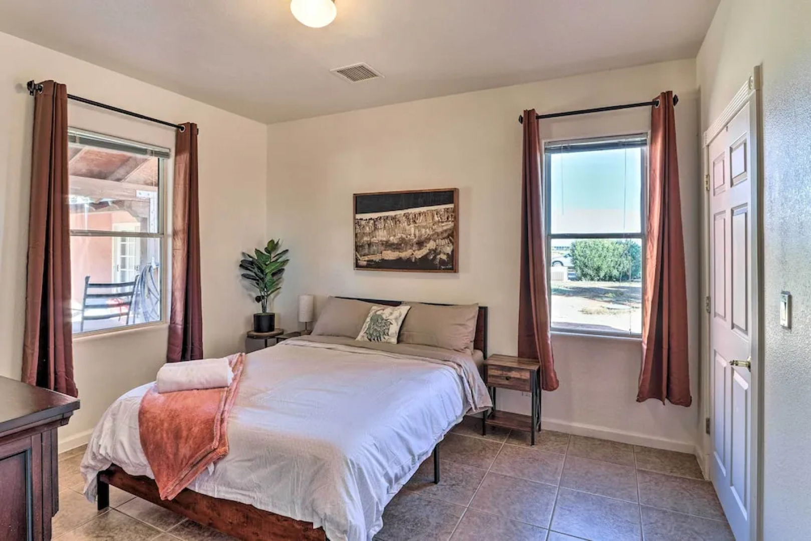 Eloy Desert Oasis w/ Courtyard & Pool Access!