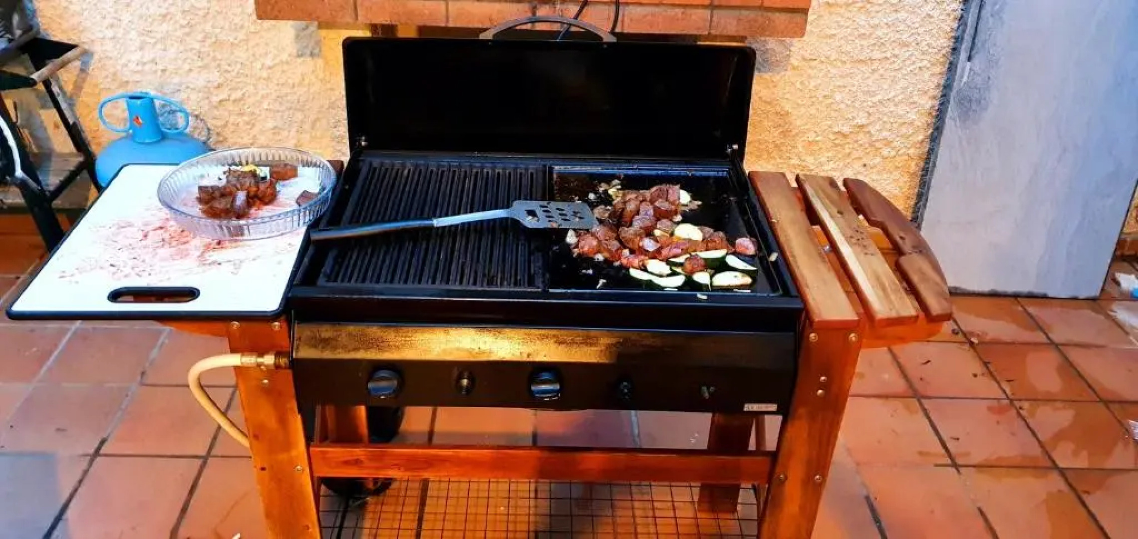 Villa With 5 Bedrooms in Montricoux, With Wonderful Lake View, Private Pool, Furnished Garden