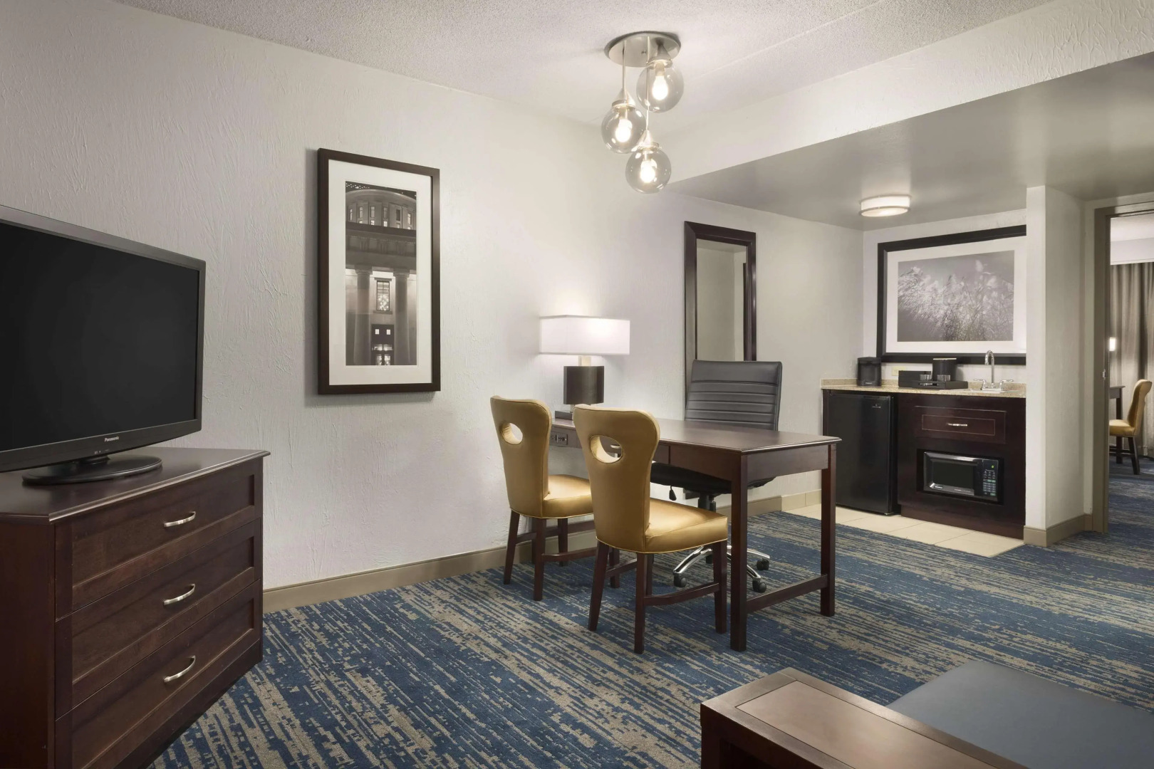 Embassy Suites by Hilton Columbus