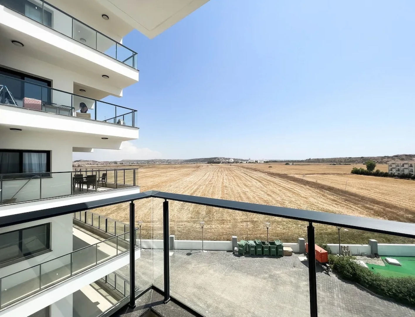 Helena Pool Apartments