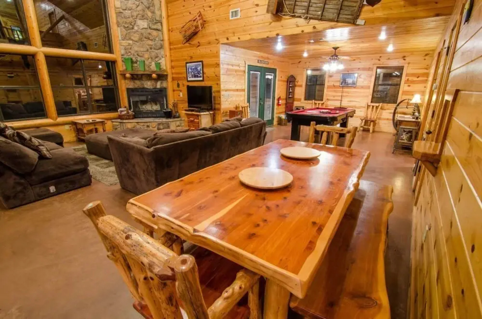 Breckoma Lodge - 4 Br Cabin