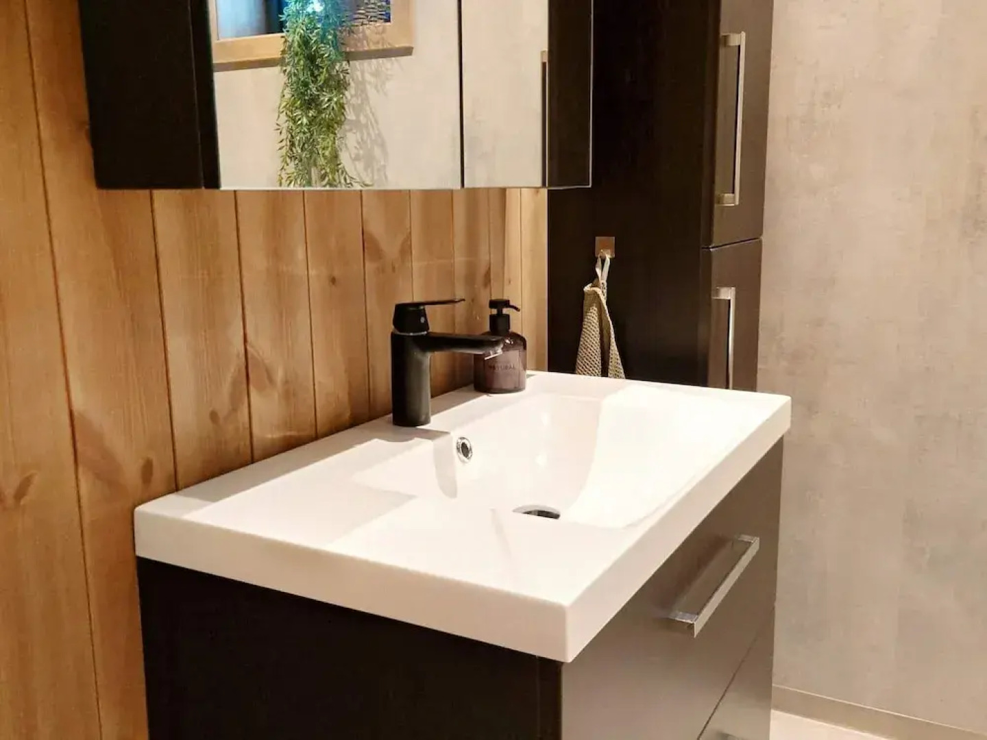 6 Person Holiday Home in Lindas