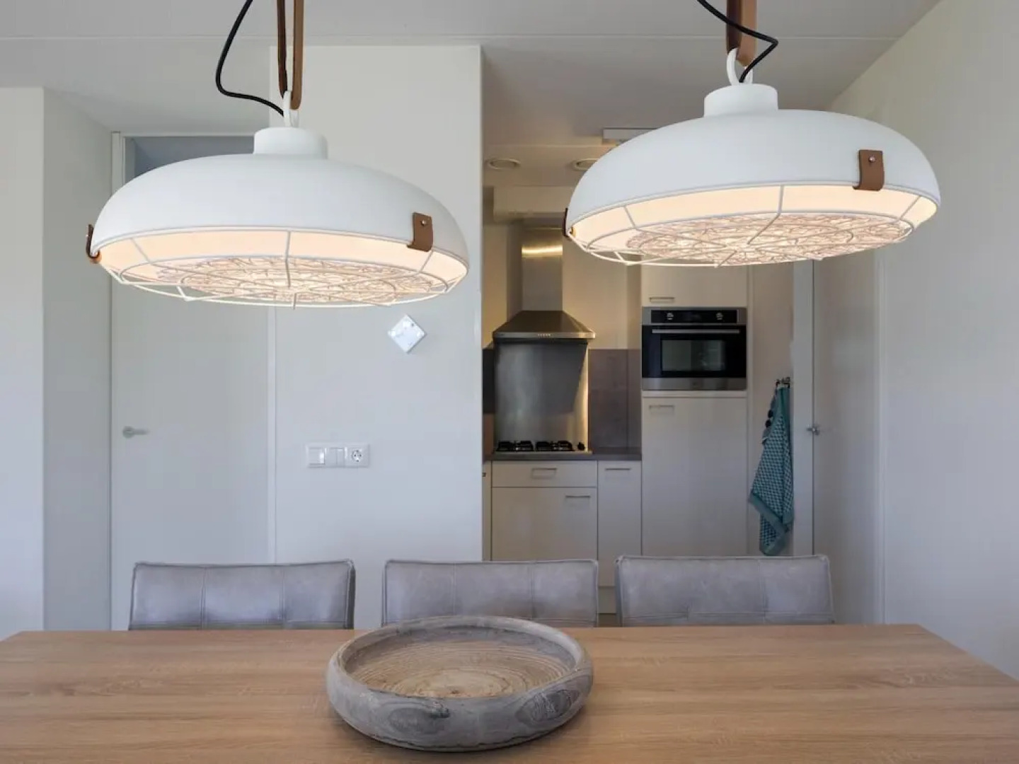 Villa Near Nieuwvliet Beach With Sauna