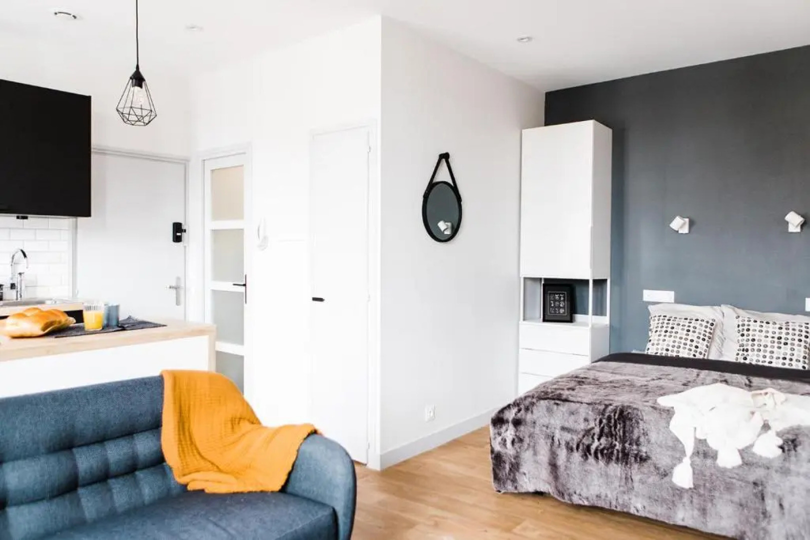 L'audacieux Studio Lumineux Renove Et Equipe En Centre Ville