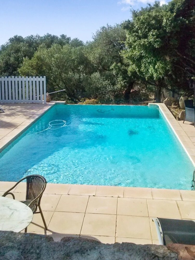 House With 4 Bedrooms in Figari, With Wonderful sea View, Private Pool