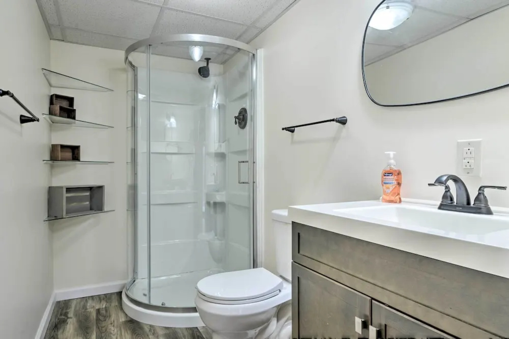 Cozy Alpine Lake Cabin w/ Pool & Lake Access!