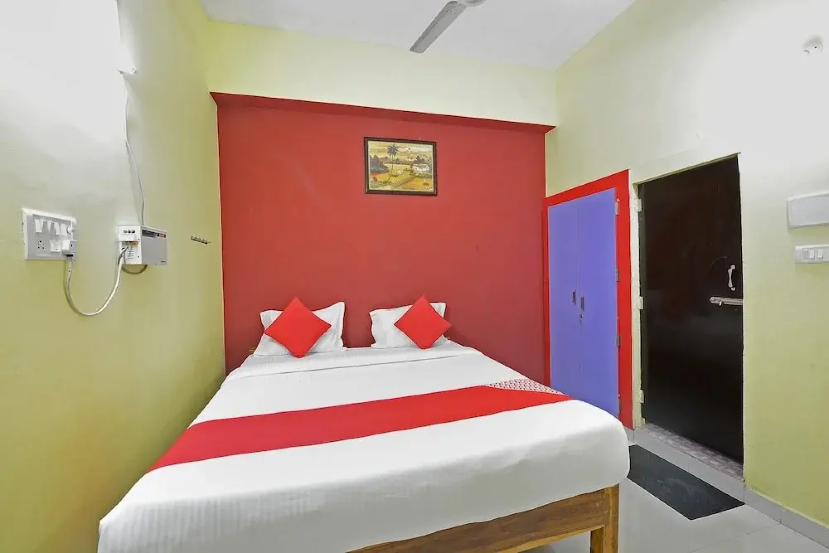 Oyo 29663 Sp Highway Inn