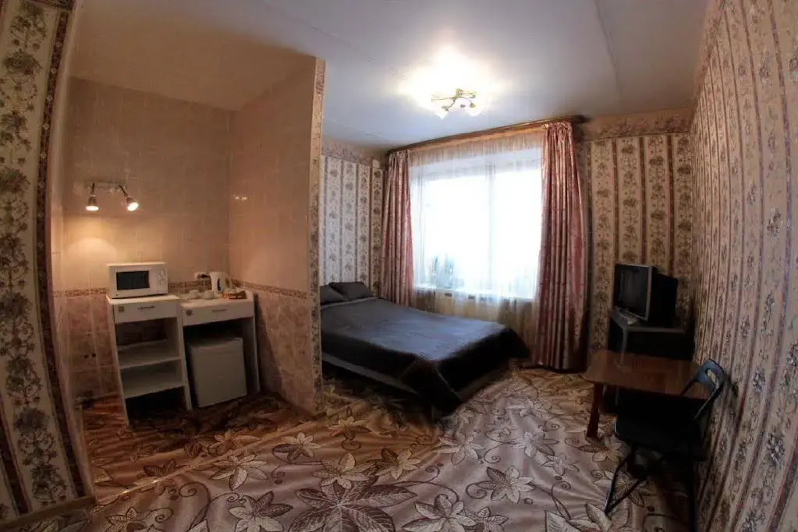 Отель Lhouse