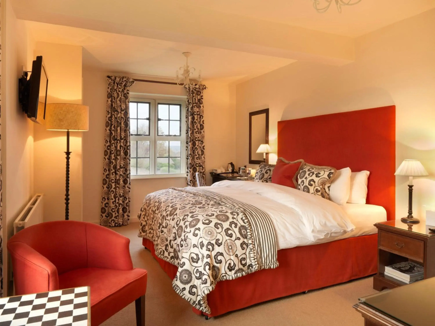 Bear of Rodborough Hotel