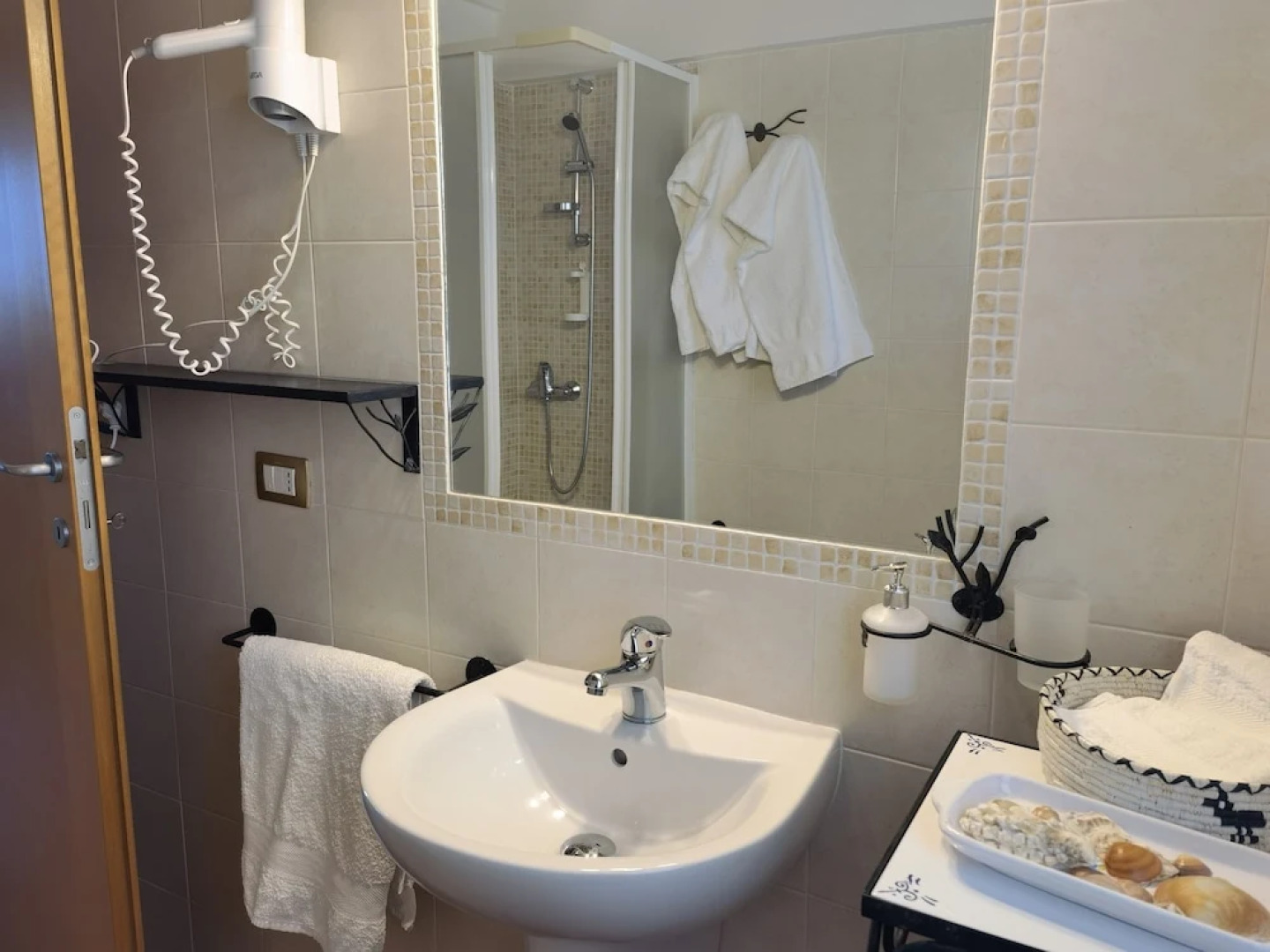 la corte degli ulivi