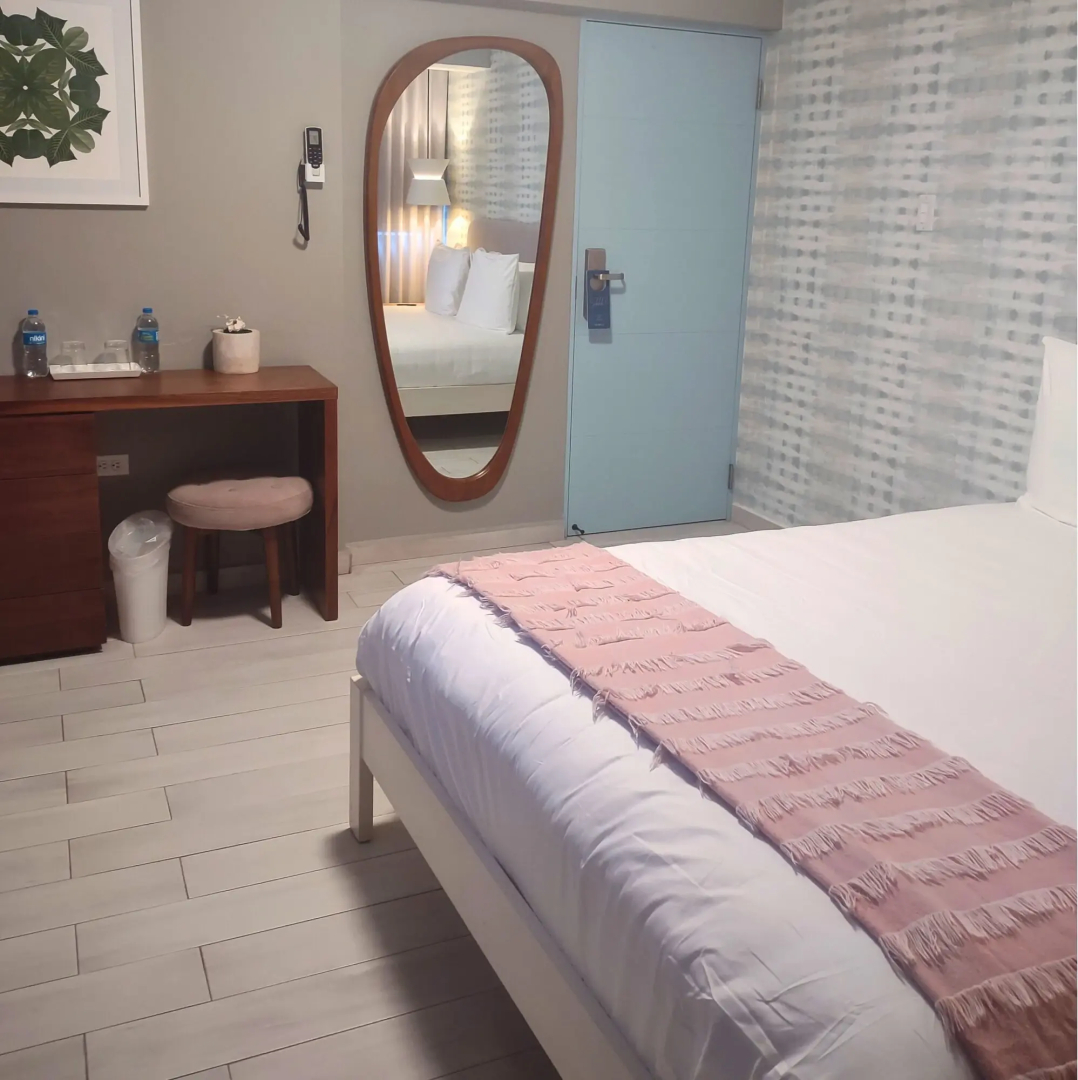 Oceana Hostal Playero