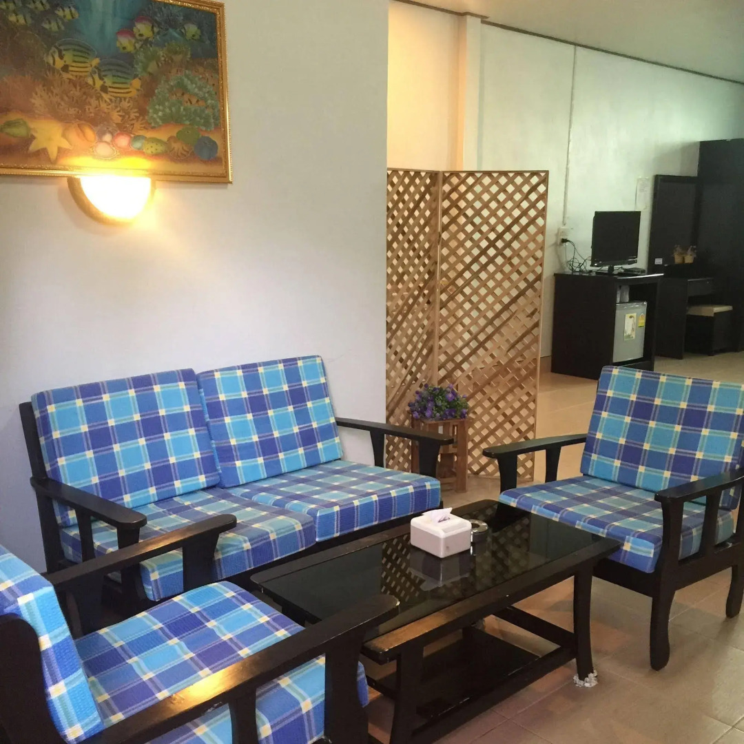 Phumthadarommanee Resort