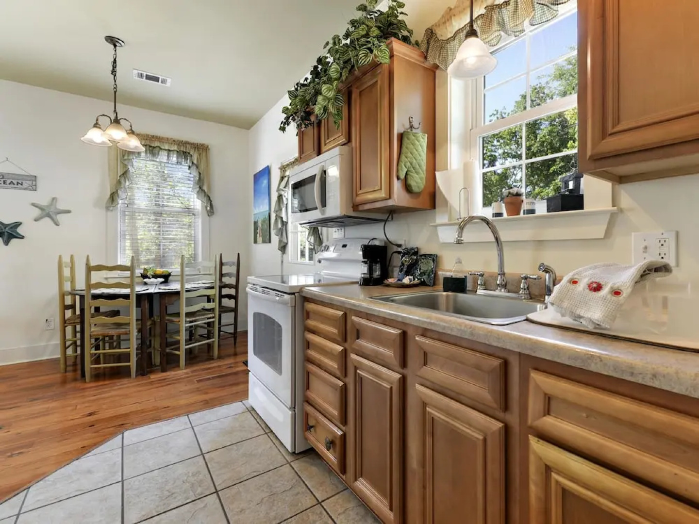 Carroll House Cottages