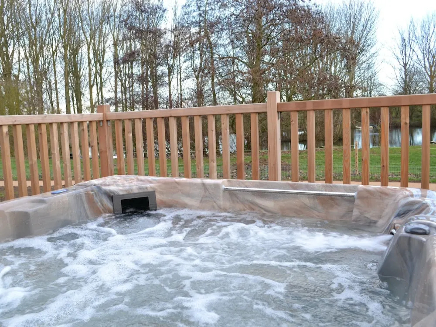 The Chiltern Lodges at Upper Farm Henton