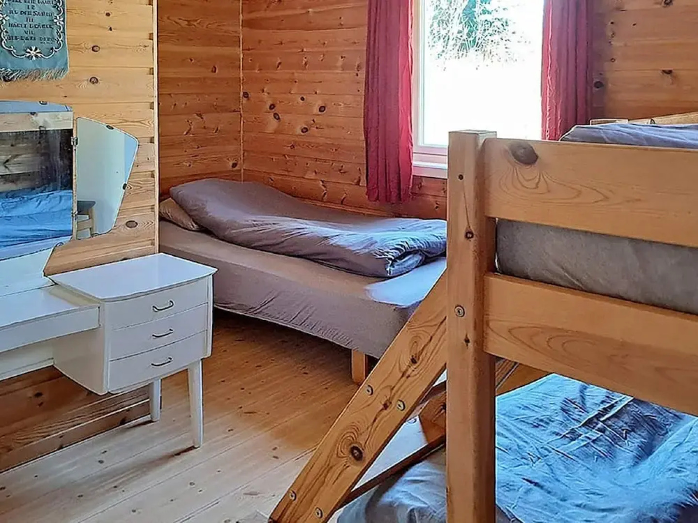 12 Person Holiday Home in Kvenvaer