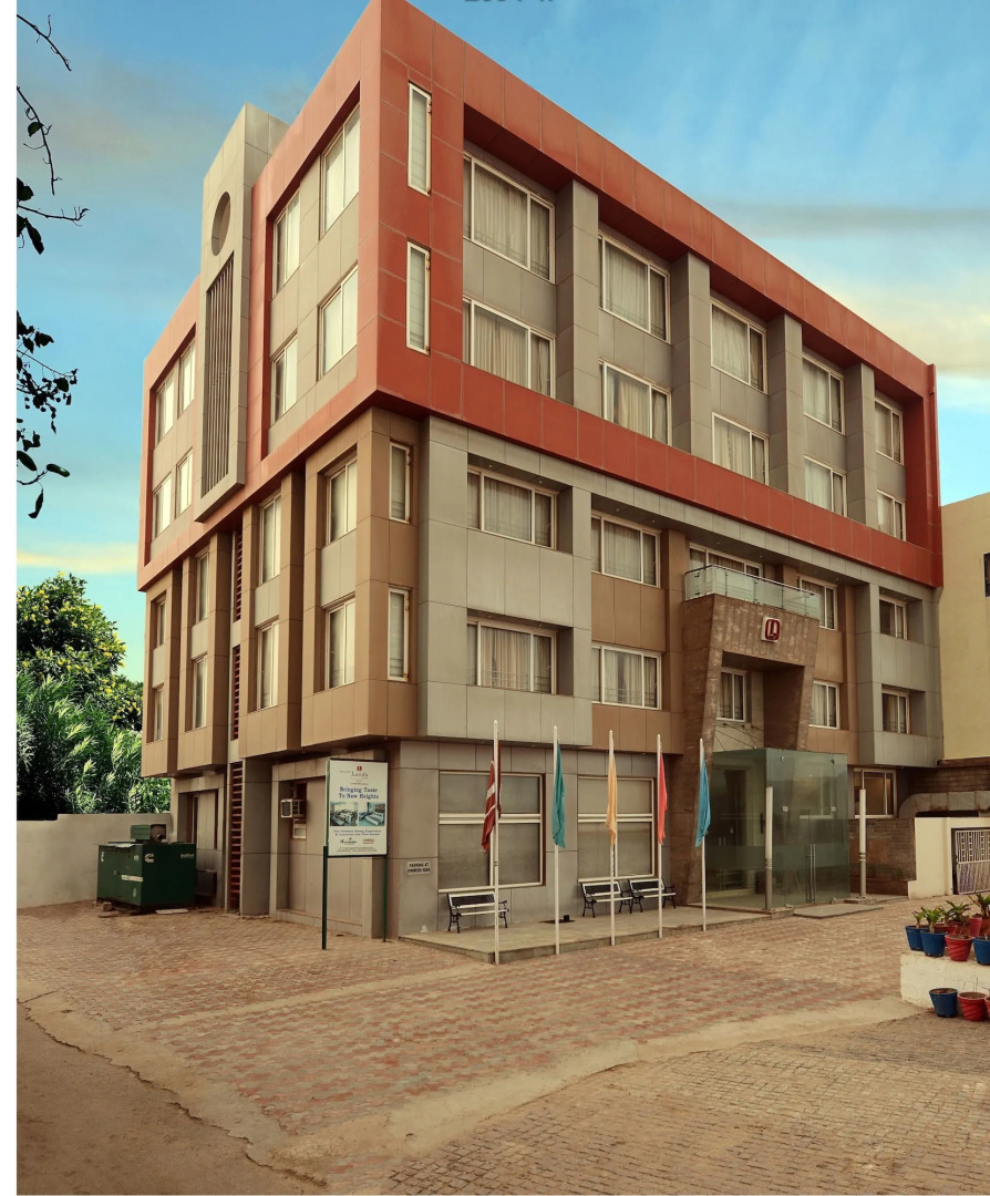 Dwarikadish Lords Eco Inn Dwarika