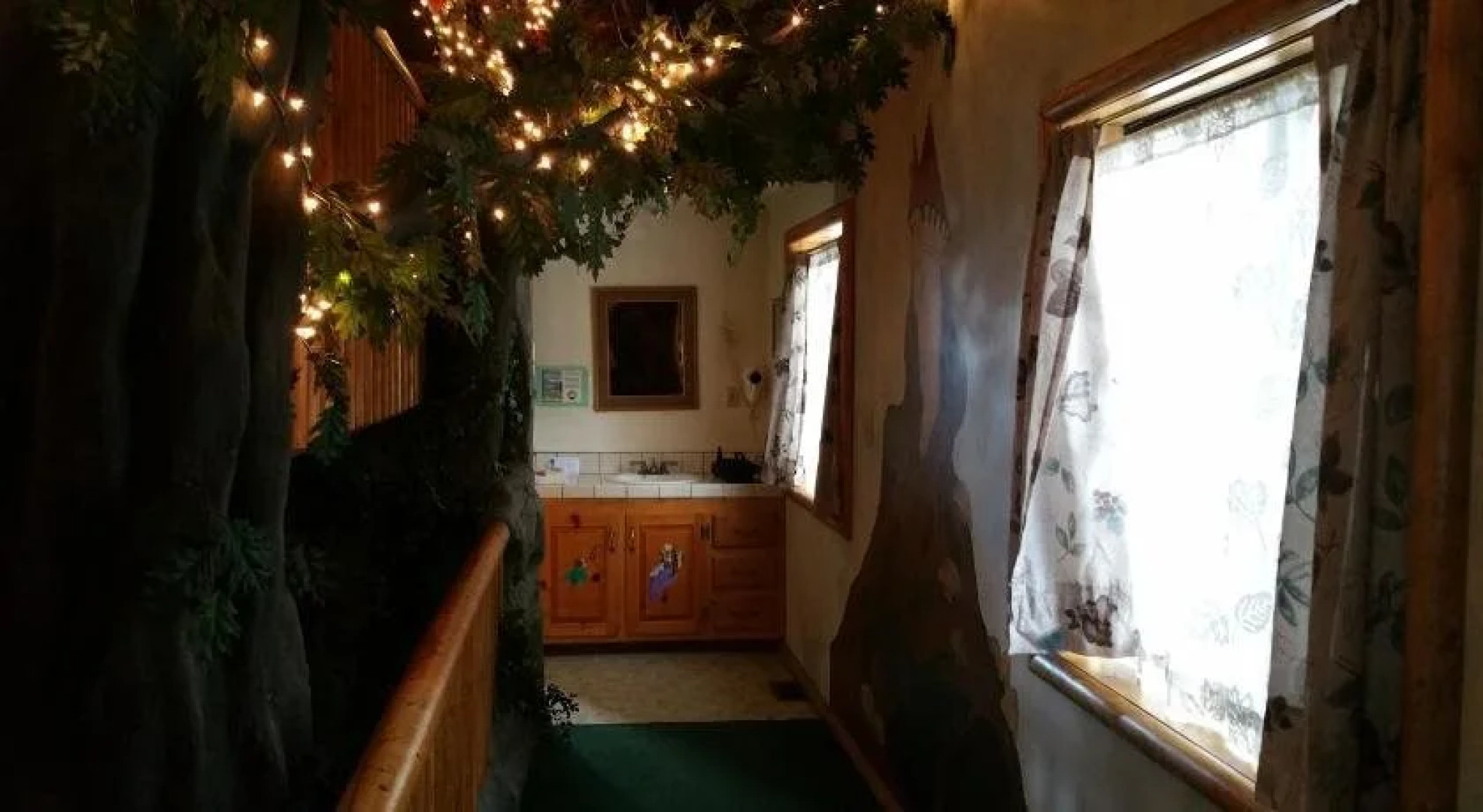 Castle Wood Theme Cottages- COUPLES ONLY