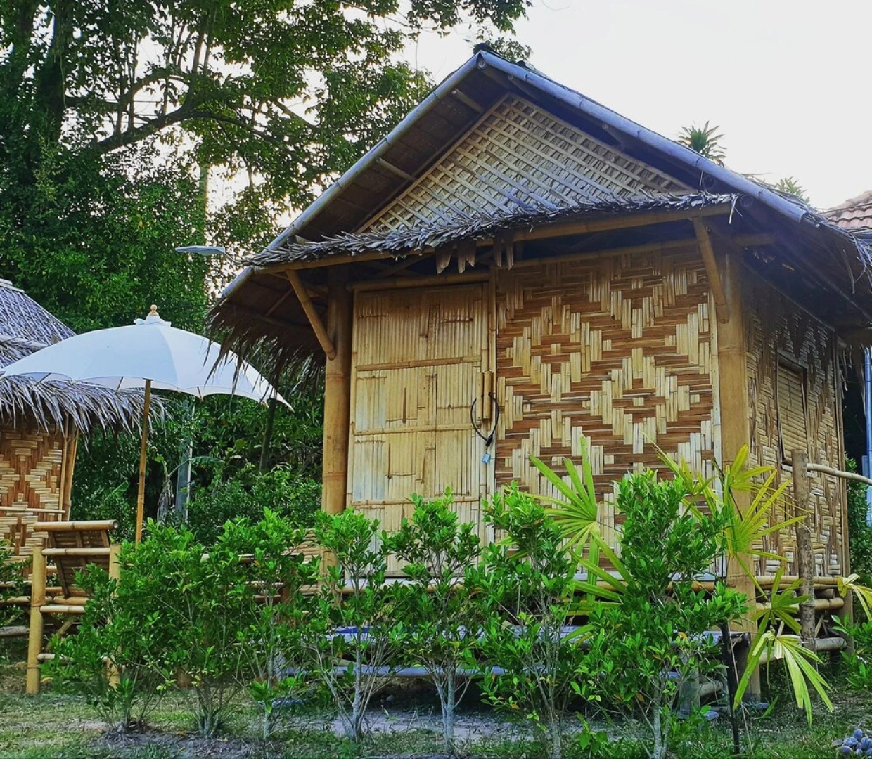 Samui Caravans Hill Camp