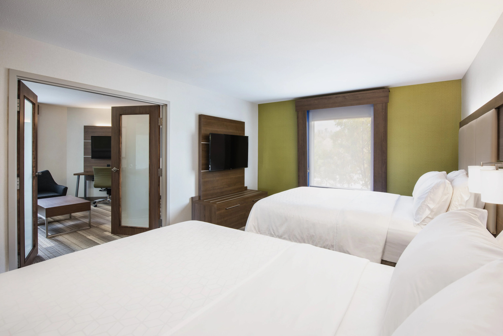 Holiday Inn Express & Suites Saskatoon by IHG