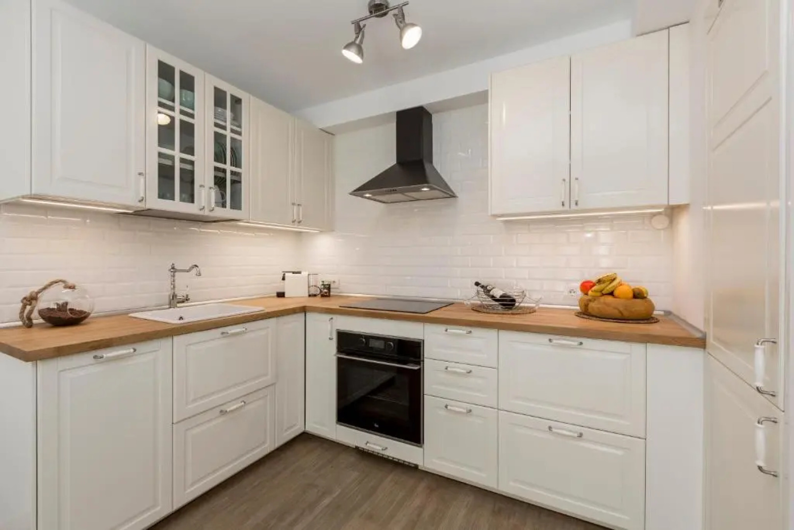 Flower Beach Suite 20