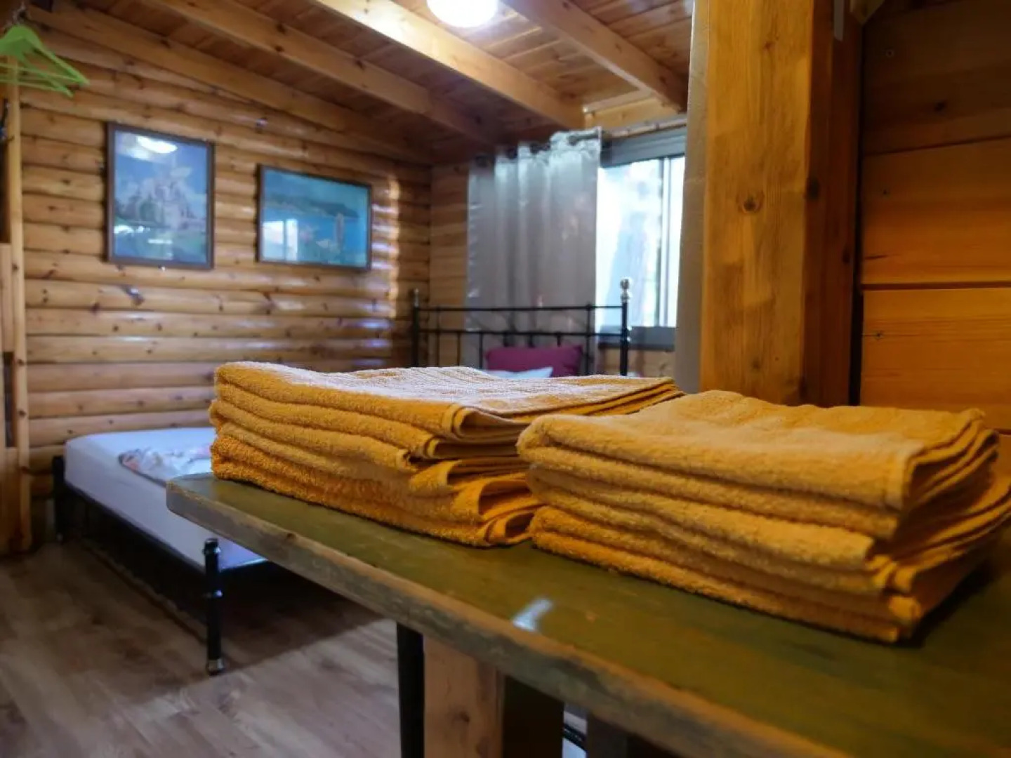 Country lodging in Manot