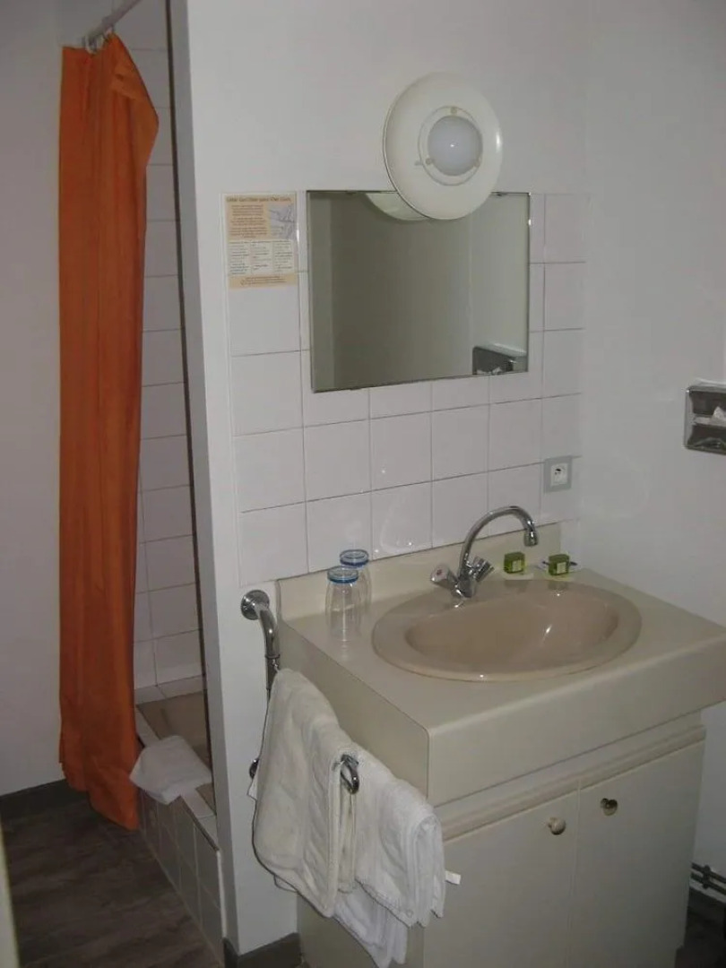 Logis Auberge De Forgès