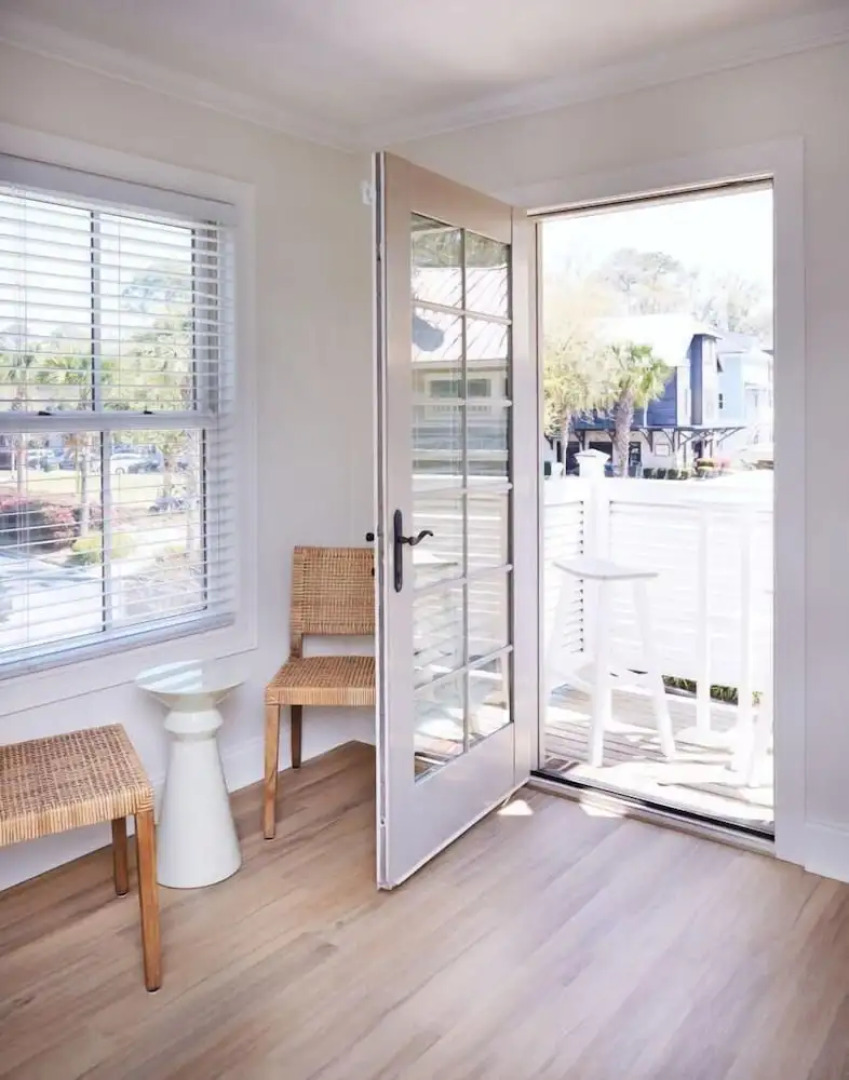 May River Breeze! 3-story Townhouse in Old Town's Promenade