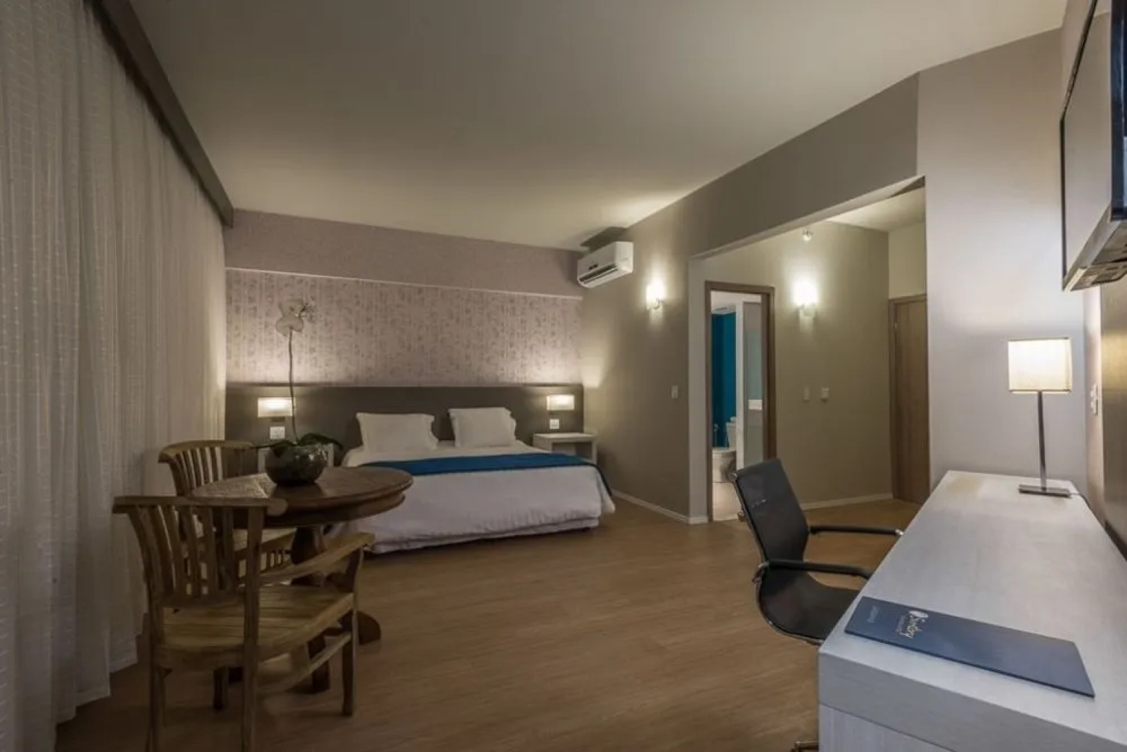 Suntory Business Hotel