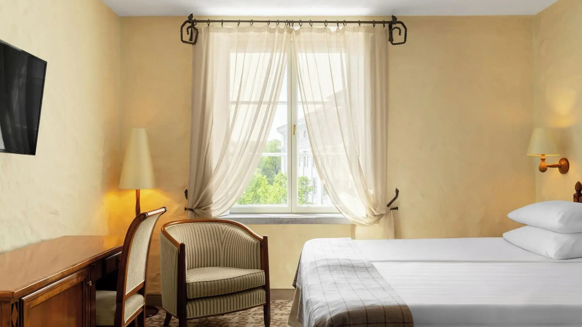 Savoy Boutique Hotel by TallinnHotels