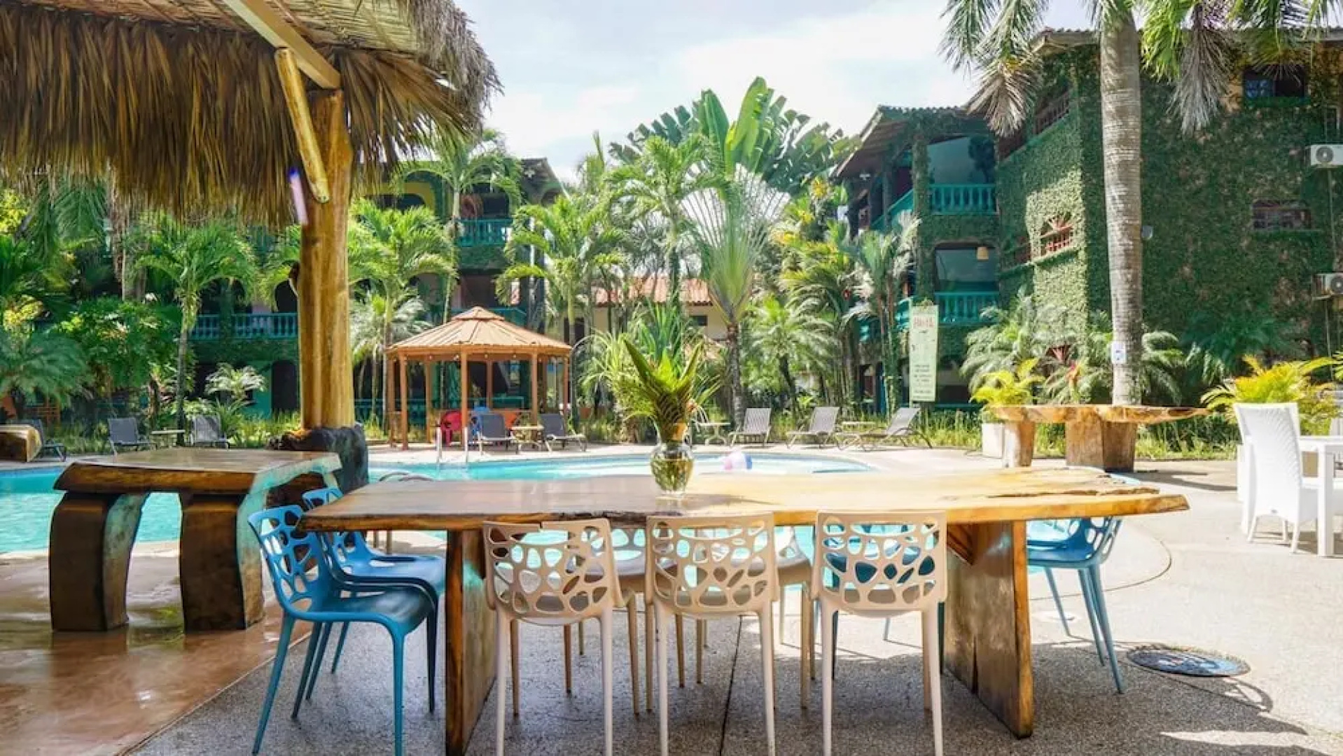 Marea Brava Hotel & Villas