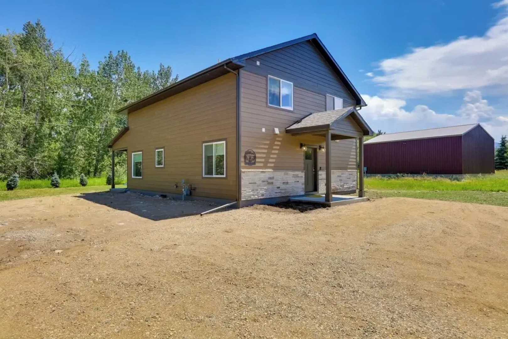 Red Lodge Retreat w/ Creek Access + Fire Pit!