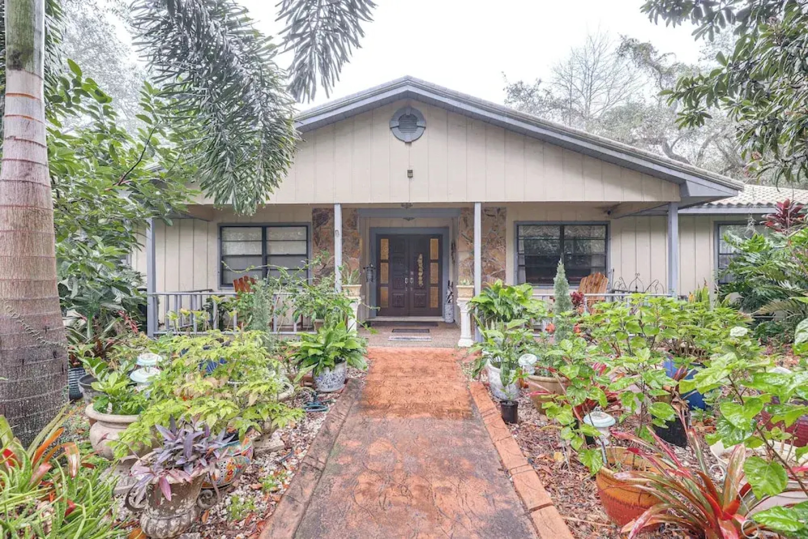 Spacious Brandon Home: 10 Mi to Downtown Tampa!