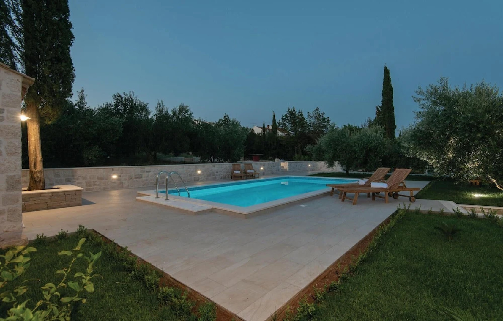 Stunning Home in Loviste With Wifi and 3 Bedrooms