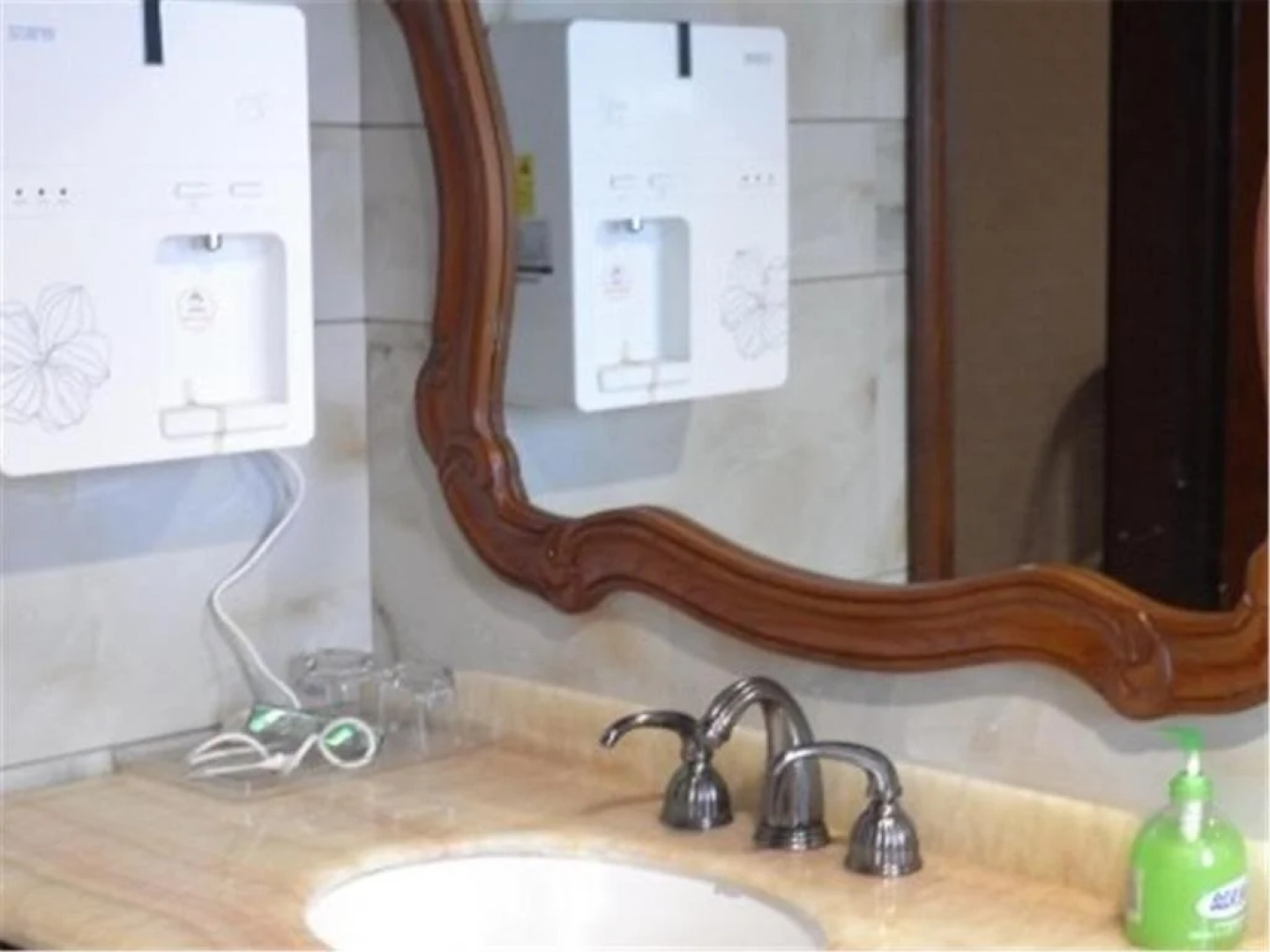 Kaisheng Holiday Inn