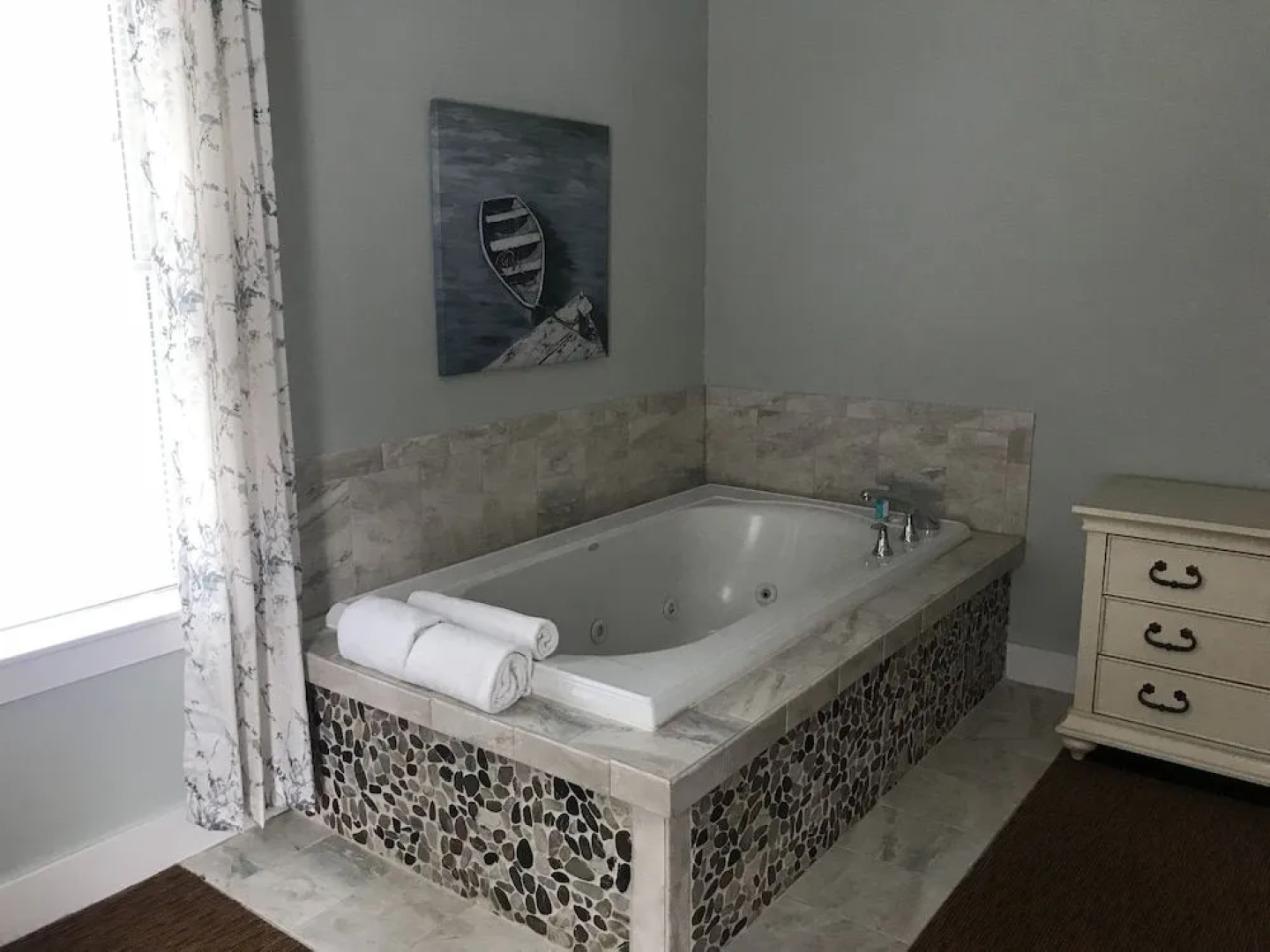 The Admiral's Inn Resort