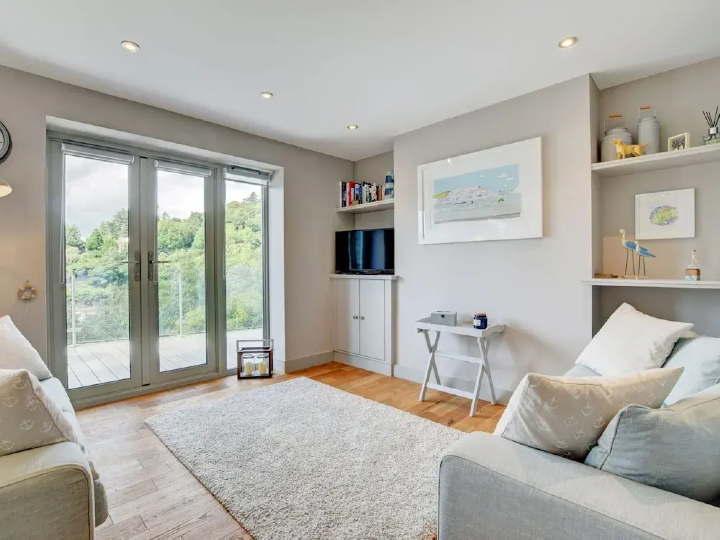 Beautiful Luxury Apartment Located in the Tranquil Village of Kingswear