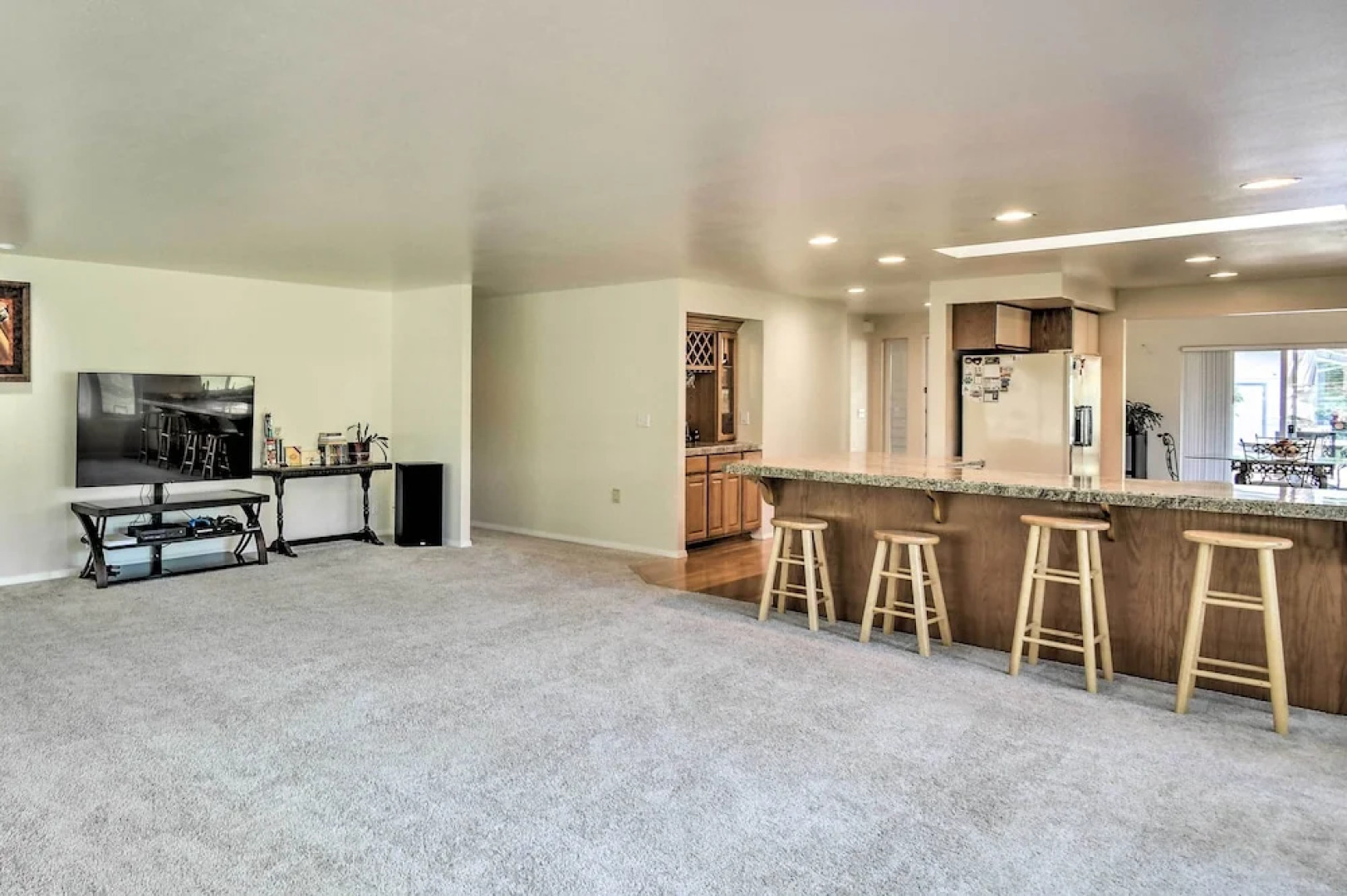 Spacious Family Home on Golf Course: Hike & Bike!