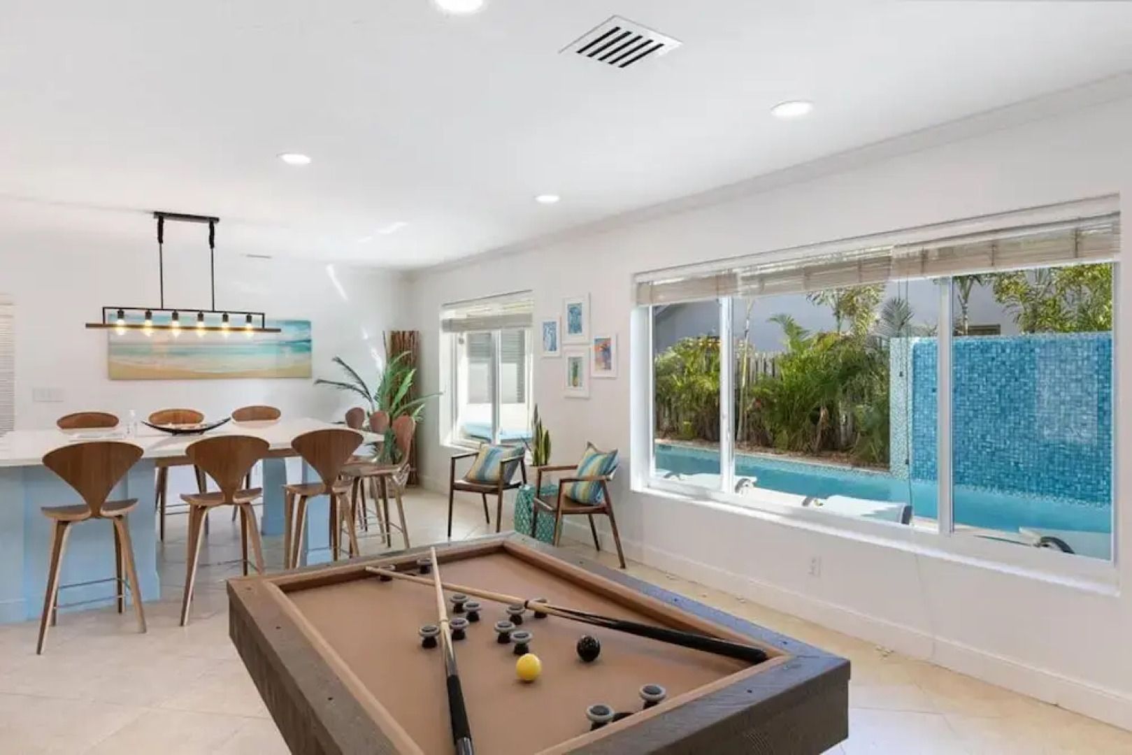 Walking Distance to the Beach 3Br House With Pool