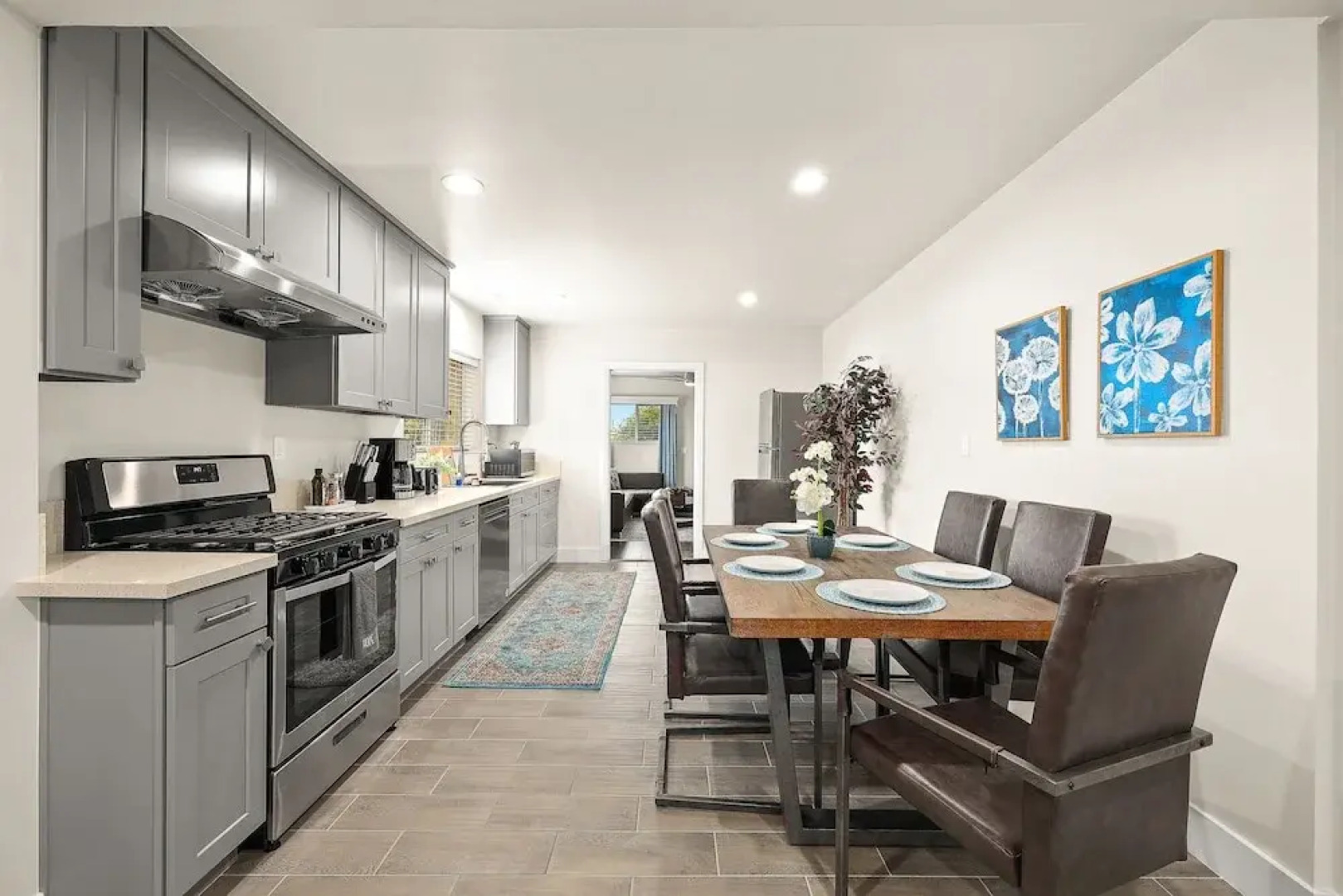 Stylish & Charming 15min to Downtown LA