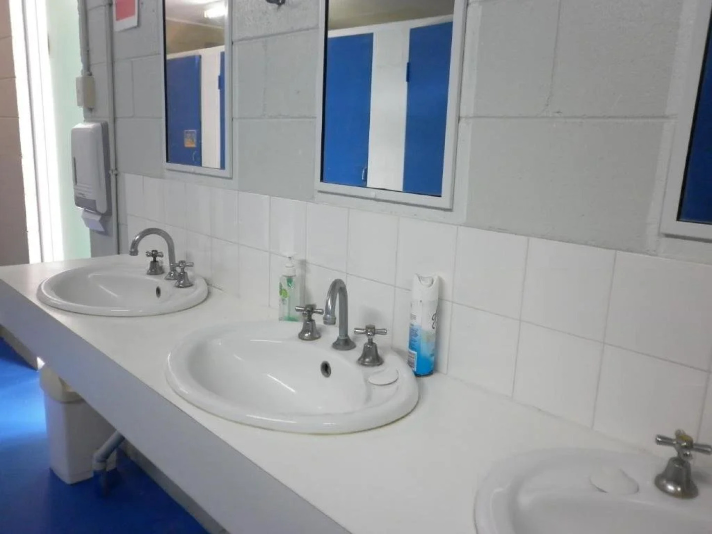 Bushchooks Travellers Village